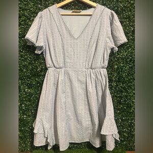 BELLA ELLA BOUTIQUE DRESS - NWOT - Worn once-Awesome details-stretch at waist!
